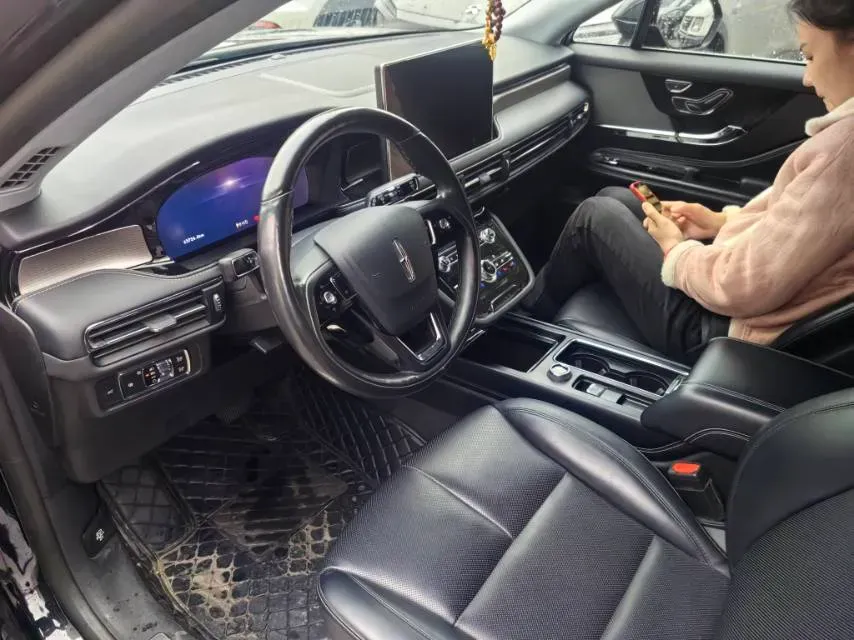 2022 Lincoln Corsair 2.0T 245HP L4 8AT,autocango,china used car exporter,china ev exporter,chinese used car exporter,chinese used ev exporter