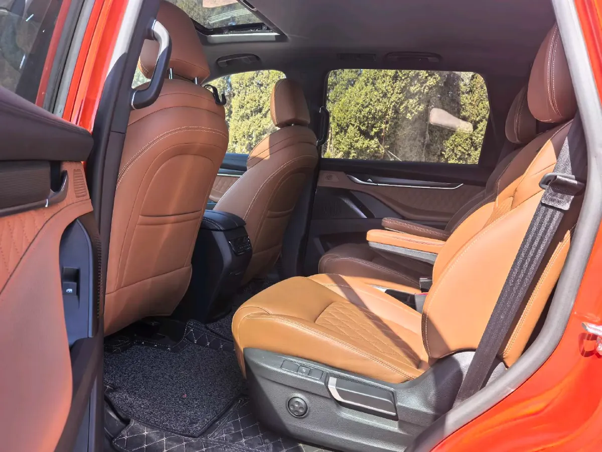 2020 MAXUS D90 Pro 2.0T 218HP L4 8AT,autocango,china used car exporter,china ev exporter,chinese used car exporter,chinese used ev exporter