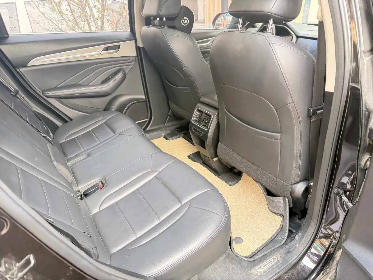 2020 Haval F7 2.0T 224HP L4 7DCT,autocango,china used car exporter,china ev exporter,chinese used car exporter,chinese used ev exporter