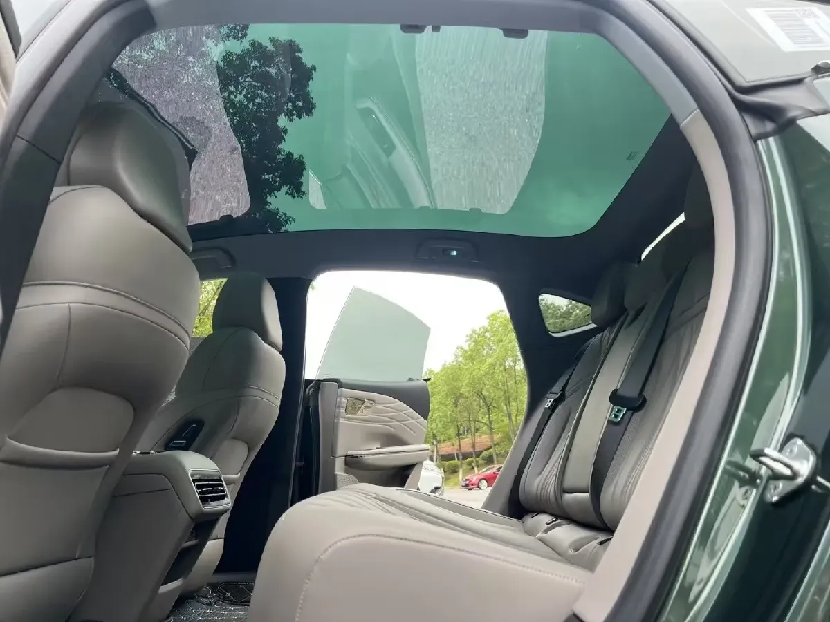 2025 Geely Galaxy Starshine 8 1.5T 163HP L4 3DHT PHEV 27.69KWH,autocango,china used car exporter,china ev exporter,chinese used car exporter,chinese used ev exporter