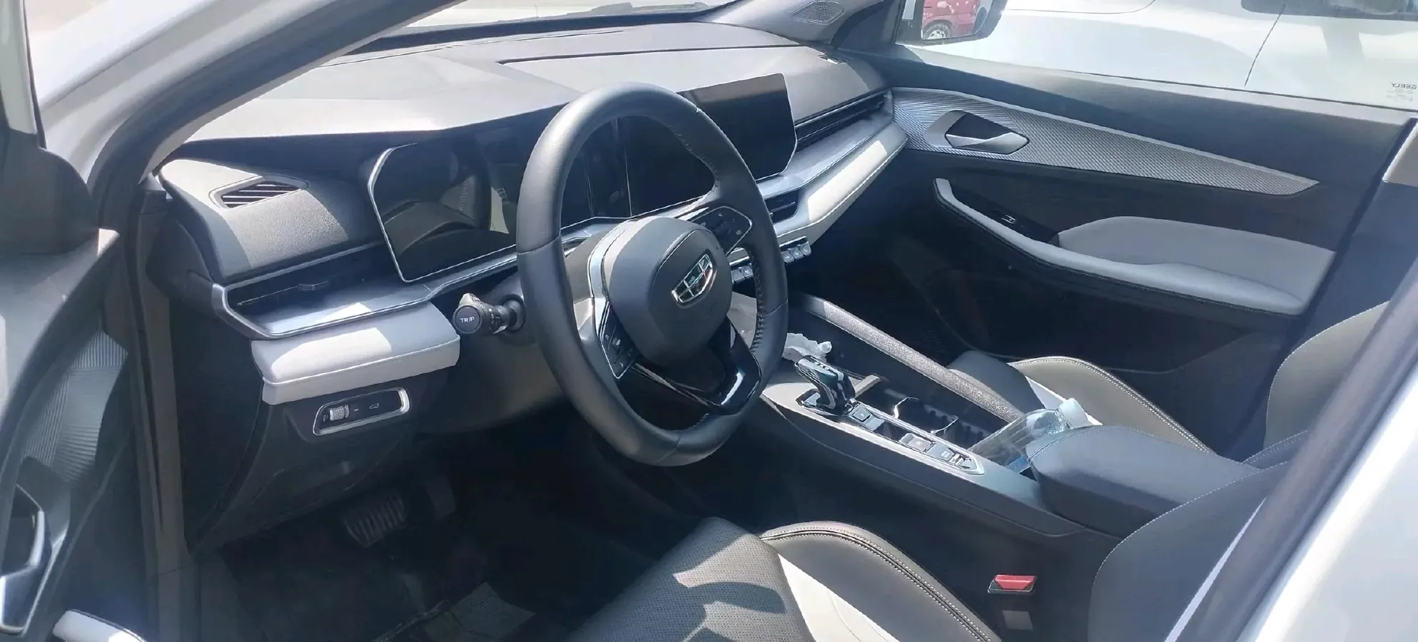 2024 Geely Binray 1.5T 181HP L4 7DCT,autocango,china used car exporter,china ev exporter,chinese used car exporter,chinese used ev exporter