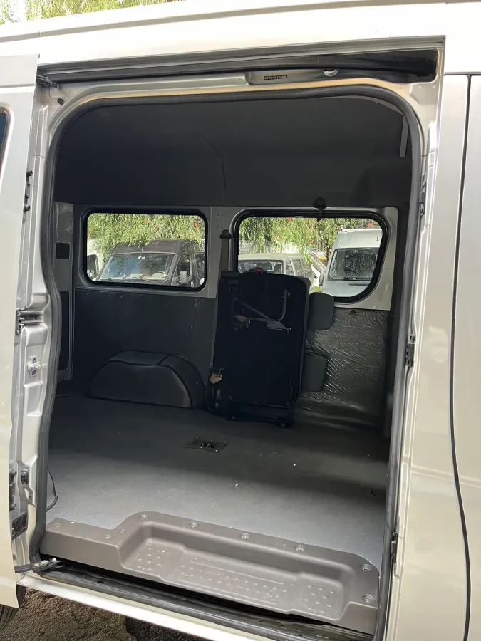 2019 JMC YuHu 5 2.0T 142HP L4 6MT,autocango,china used car exporter,china ev exporter,chinese used car exporter,chinese used ev exporter