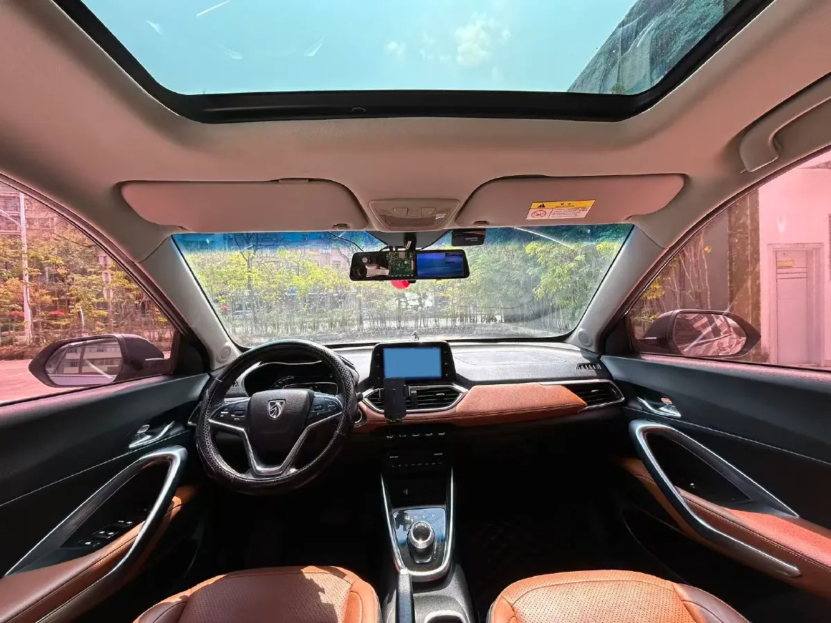 2017 HaiMa S5 Young Edition 1.6L 122HP L4 5MT,autocango,china used car exporter,china ev exporter,chinese used car exporter,chinese used ev exporter