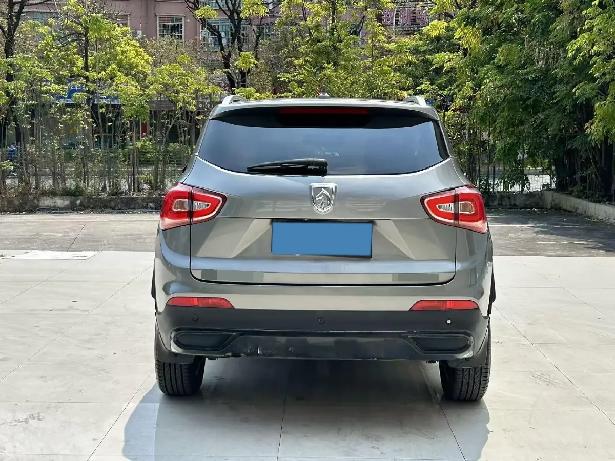 2017 HaiMa S5 Young Edition 1.6L 122HP L4 5MT,autocango,china used car exporter,china ev exporter,chinese used car exporter,chinese used ev exporter