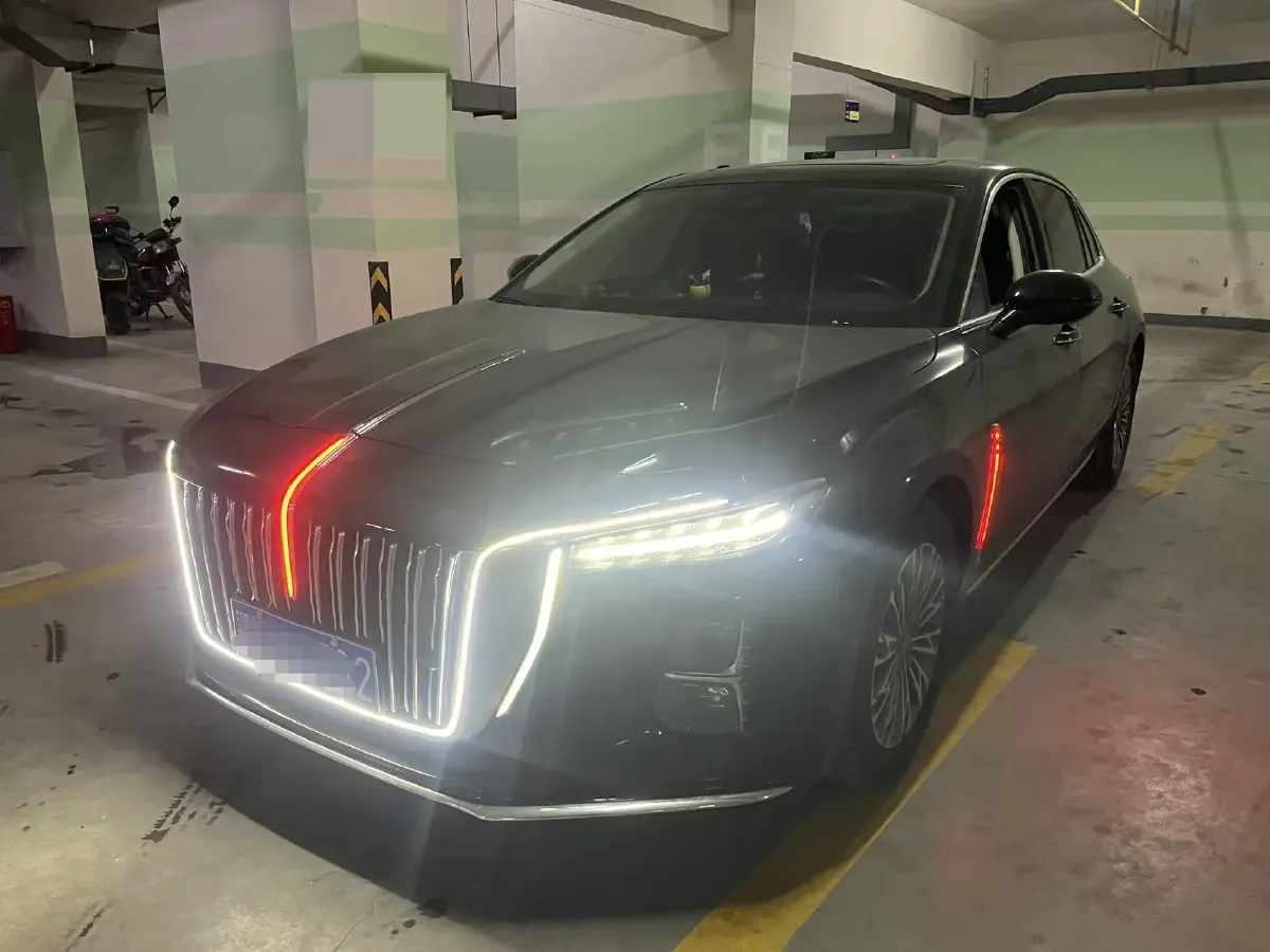 2023 HongQi H5 2.0T 224HP L4 8AT,autocango,china used car exporter,china ev exporter,chinese used car exporter,chinese used ev exporter