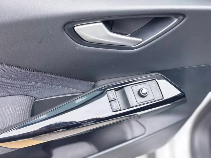 2025 Volkswagen ID.3 BEV 52.8KWH,autocango,china used car exporter,china ev exporter,chinese used car exporter,chinese used ev exporter