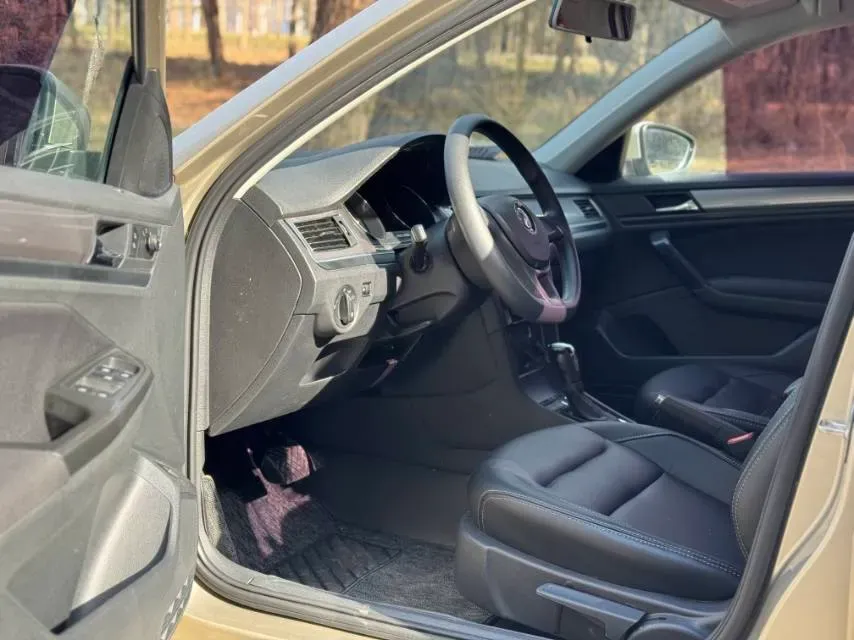 2018 Volkswagen Bora 1.5L 110HP L4 6AT,autocango,china used car exporter,china ev exporter,chinese used car exporter,chinese used ev exporter