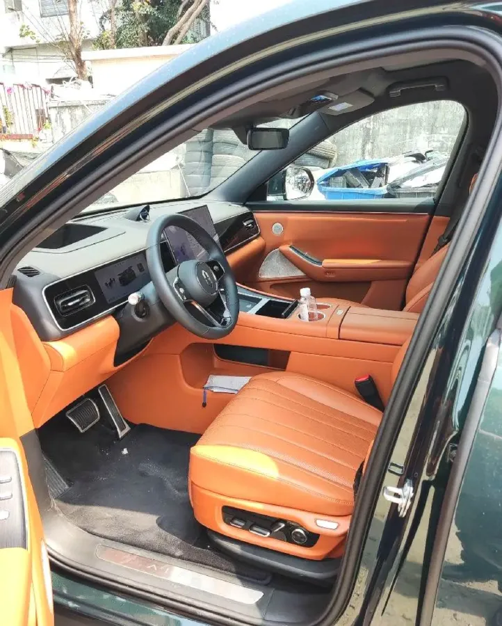 2026 AITO AITO M7 REEV 160HP REEV,autocango,china used car exporter,china ev exporter,chinese used car exporter,chinese used ev exporter