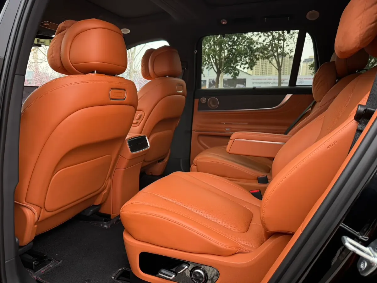 2024 AITO AITO M9 1.5T 152HP L4 REEV 42KWH,autocango,china used car exporter,china ev exporter,chinese used car exporter,chinese used ev exporter