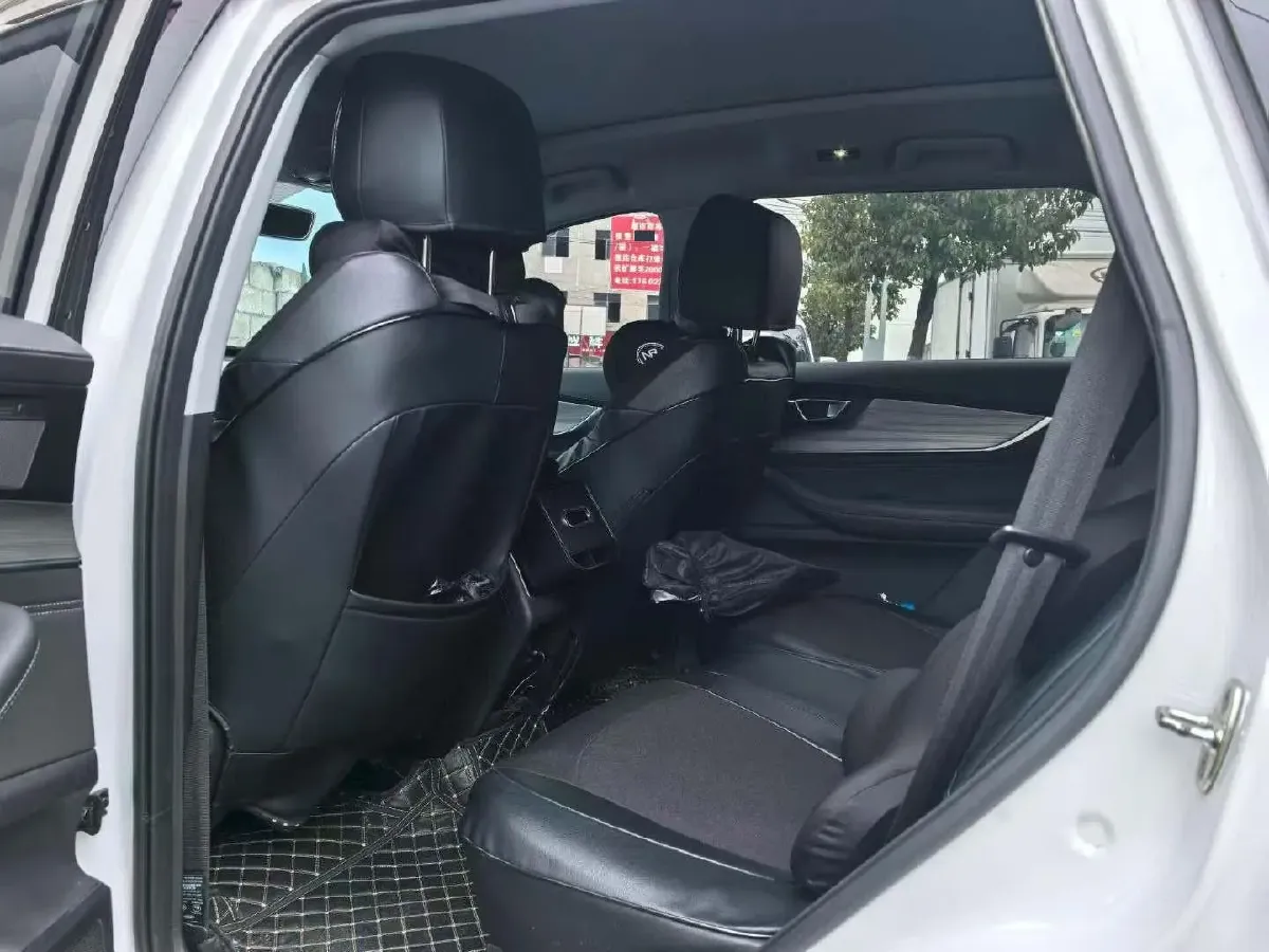 2022 Chery Tiggo 8 Plus 1.6T 197HP L4 7DCT,autocango,china used car exporter,china ev exporter,chinese used car exporter,chinese used ev exporter