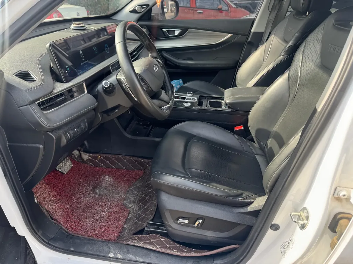 2021 Chery Tiggo 8 Plus 1.6T 197HP L4 7DCT,autocango,china used car exporter,china ev exporter,chinese used car exporter,chinese used ev exporter