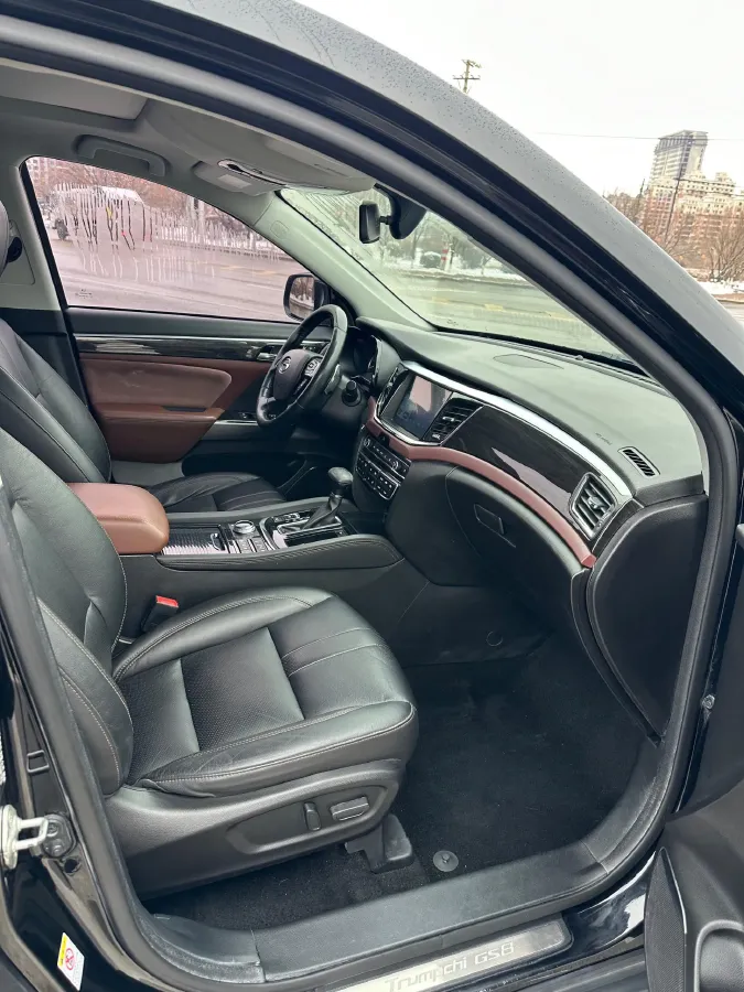 2017 GAC Trumpchi GS8 2.0T 201HP L4 6AT,autocango,china used car exporter,china ev exporter,chinese used car exporter,chinese used ev exporter