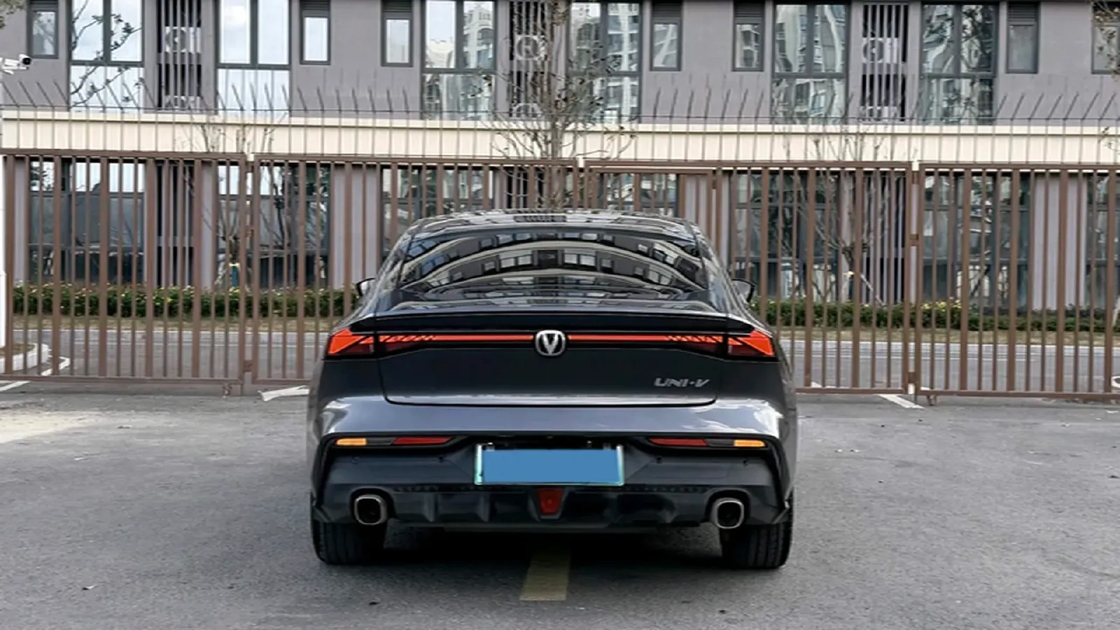 2023 ChangAn UNI-V iDD 1.5T 170HP L4 6TCT PHEV 18.4KWH,autocango,china used car exporter,china ev exporter,chinese used car exporter,chinese used ev exporter