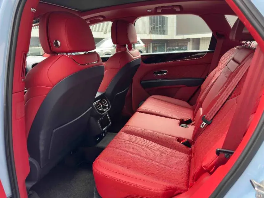 2021 Bentley Bentayga 3.0T 340HP V6 8AT PHEV 17.3KWH,autocango,china used car exporter,china ev exporter,chinese used car exporter,chinese used ev exporter