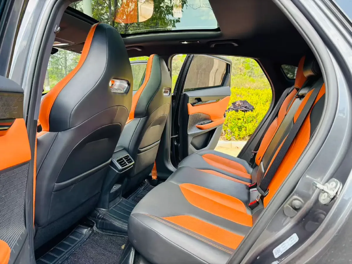 2023 ChangAn UNI-V 1.5T 188HP L4 7DCT,autocango,china used car exporter,china ev exporter,chinese used car exporter,chinese used ev exporter