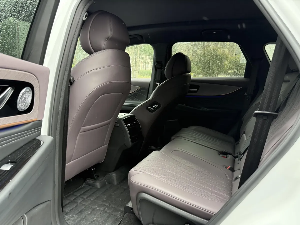 2025 Chery Tiggo 9 2.0T 261HP L4 8AT,autocango,china used car exporter,china ev exporter,chinese used car exporter,chinese used ev exporter