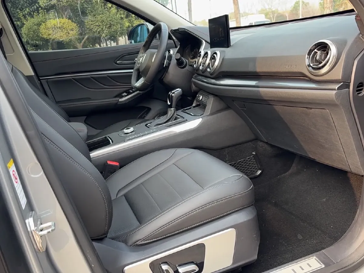 2017 WEY VV5 2.0T 197HP L4 7DCT,autocango,china used car exporter,china ev exporter,chinese used car exporter,chinese used ev exporter