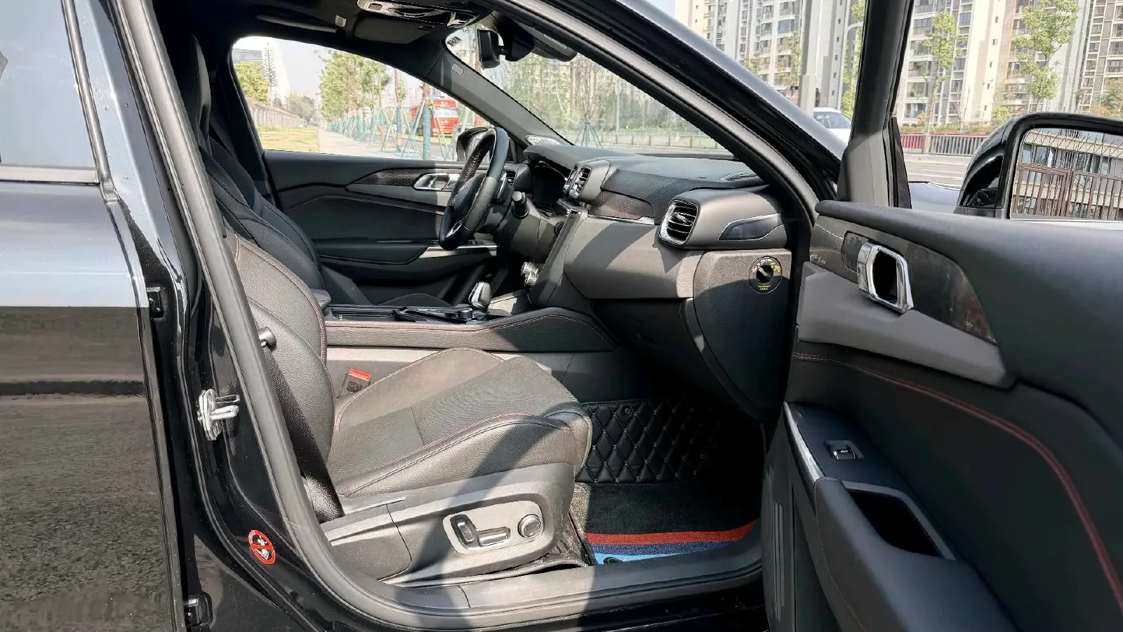 2019 MAXUS T60 2.0T 218HP L4 6AT,autocango,china used car exporter,china ev exporter,chinese used car exporter,chinese used ev exporter