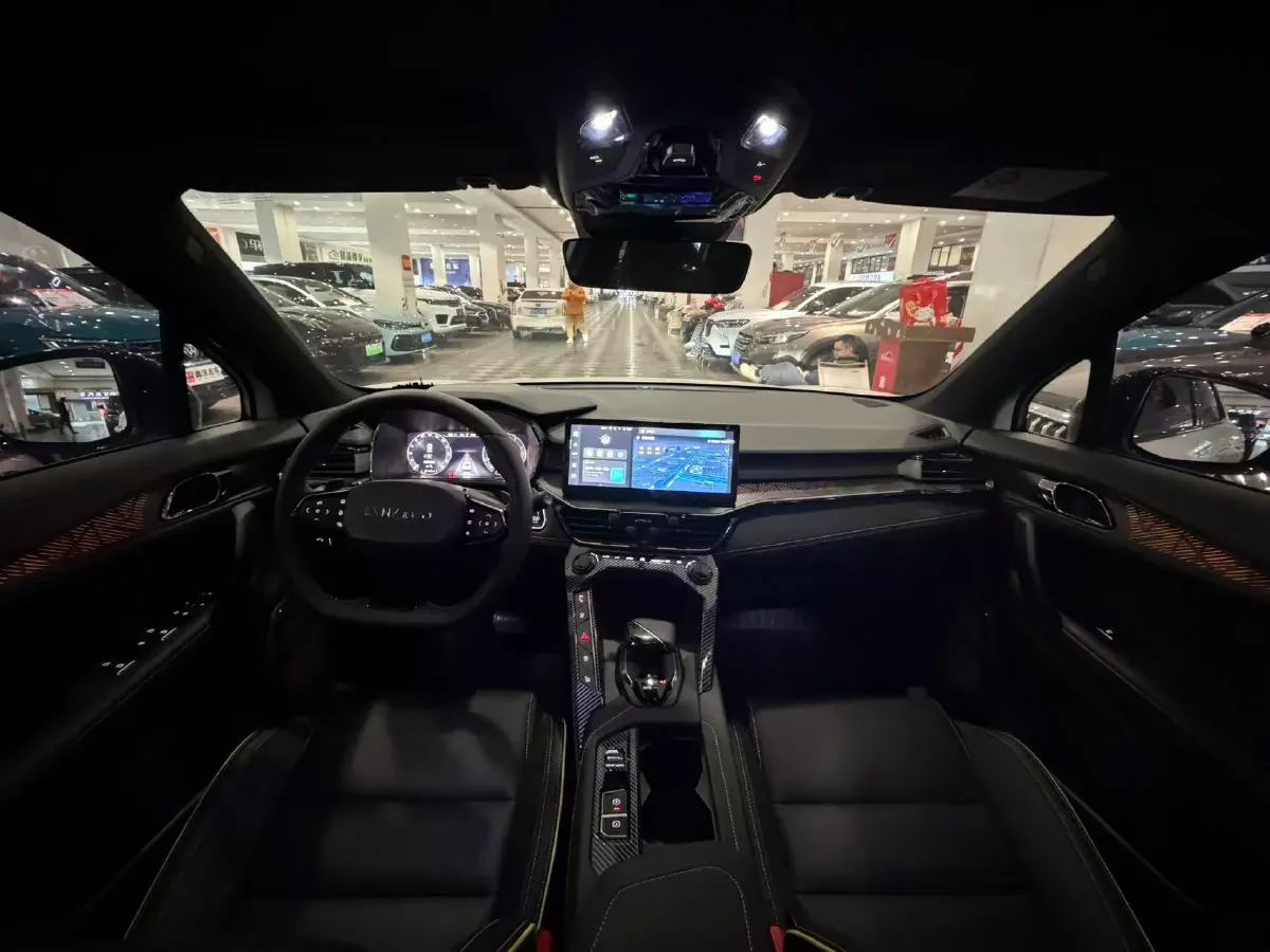 2023 LYNK&CO 06 1.5T 181HP L4 7DCT,autocango,china used car exporter,china ev exporter,chinese used car exporter,chinese used ev exporter