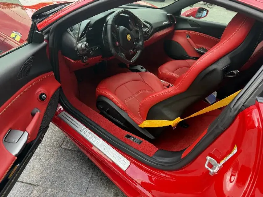 2015 Ferrari 488 3.9T 670HP V8 7DCT,autocango,china used car exporter,china ev exporter,chinese used car exporter,chinese used ev exporter