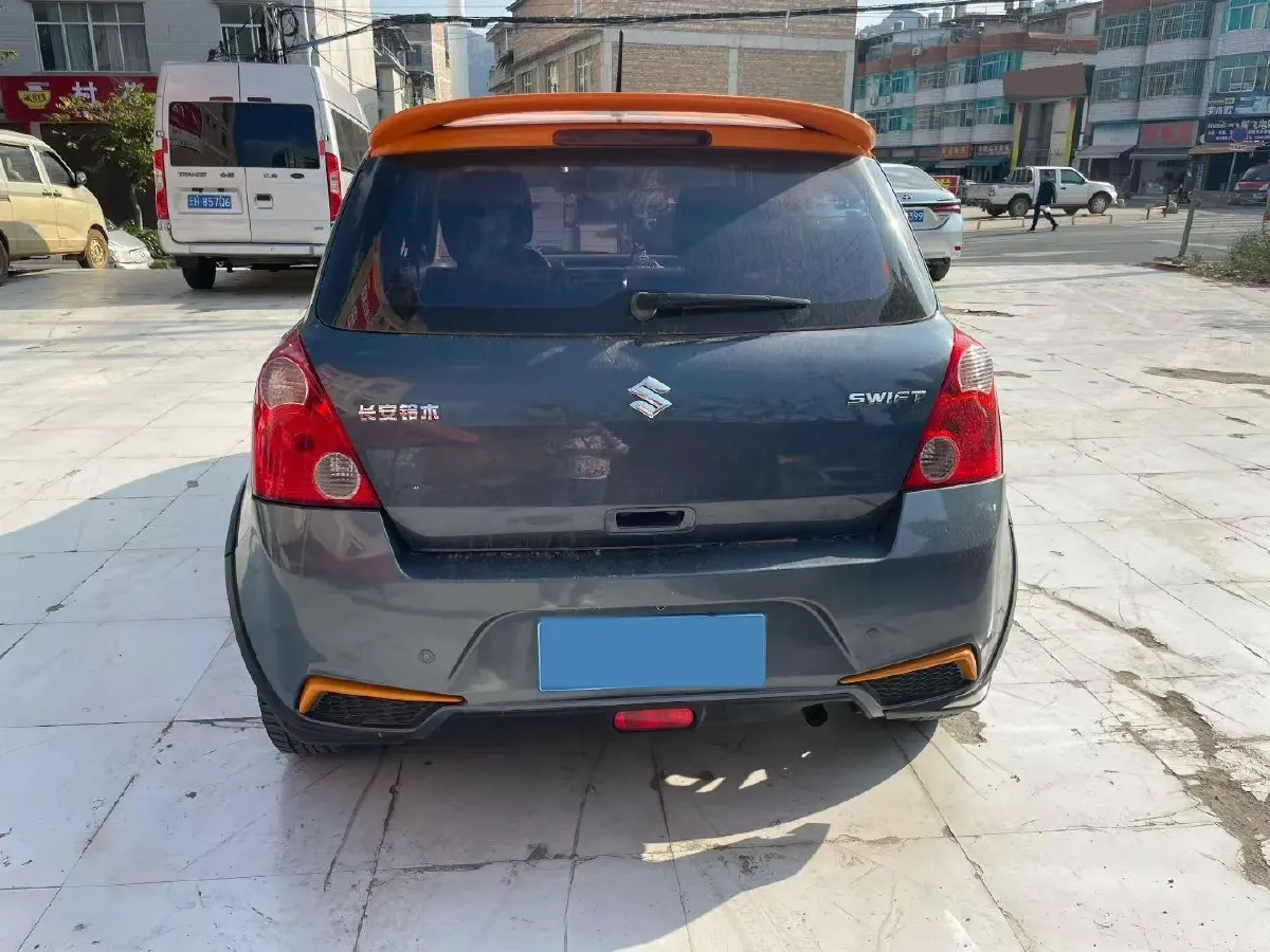2015 Suzuki Swift 1.5L 103HP L4 4AT,autocango,china used car exporter,china ev exporter,chinese used car exporter,chinese used ev exporter