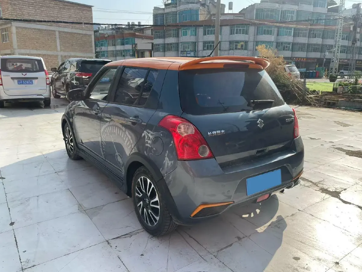 2015 Suzuki Swift 1.5L 103HP L4 4AT,autocango,china used car exporter,china ev exporter,chinese used car exporter,chinese used ev exporter