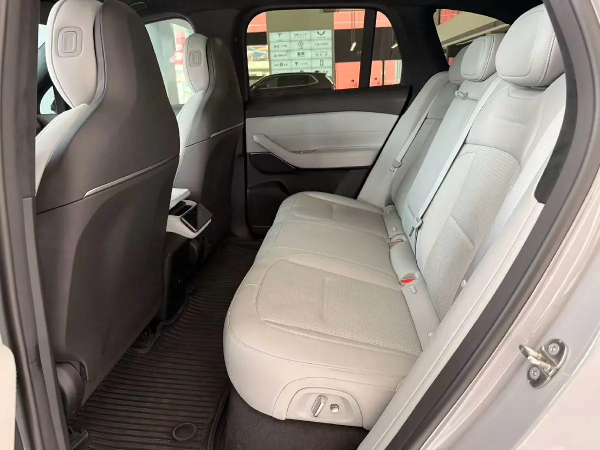 2024 NIO ES6 BEV 75KWH,autocango,china used car exporter,china ev exporter,chinese used car exporter,chinese used ev exporter