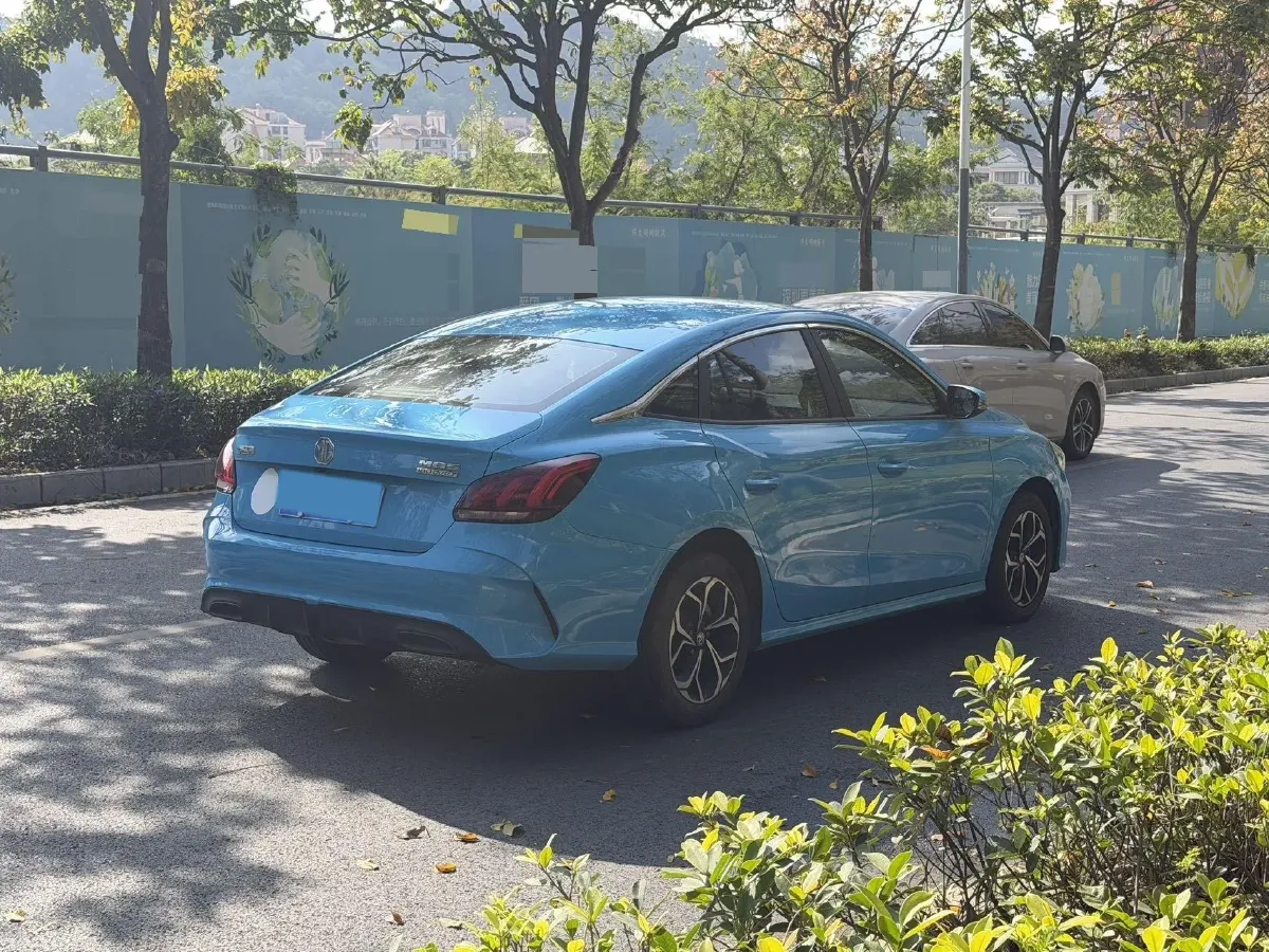 2021 MG 5 1.5L 120HP L4 5MT,autocango,china used car exporter,china ev exporter,chinese used car exporter,chinese used ev exporter