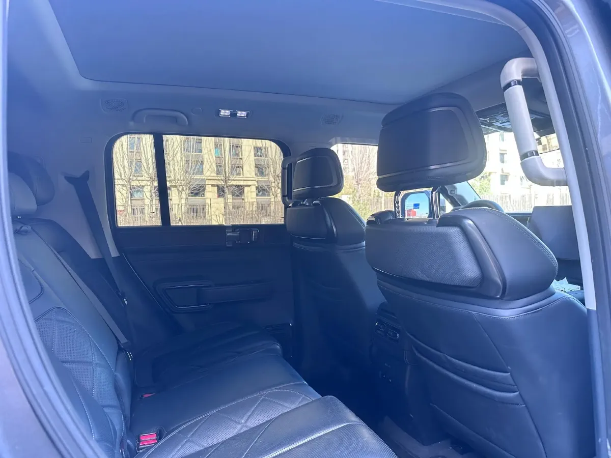 2023 FangChengBao Bao 5 1.5T 194HP L4 E-CVT PHEV 31.8KWH,autocango,china used car exporter,china ev exporter,chinese used car exporter,chinese used ev exporter