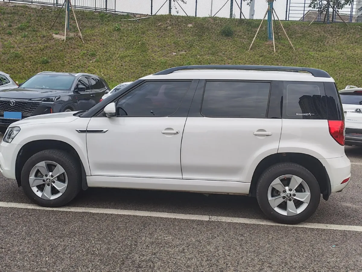 2017 Skoda Yeti 1.4T 150HP L4 7DCT,autocango,china used car exporter,china ev exporter,chinese used car exporter,chinese used ev exporter