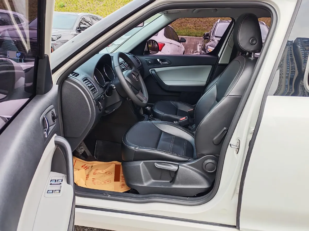 2017 Skoda Yeti 1.4T 150HP L4 7DCT,autocango,china used car exporter,china ev exporter,chinese used car exporter,chinese used ev exporter