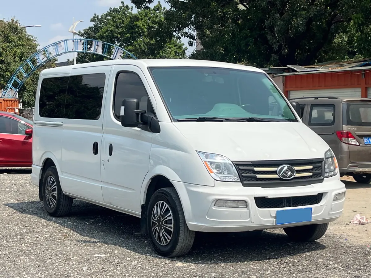 2021 MAXUS XinTu V80 2.0T 139HP L4 6MT,autocango,china used car exporter,china ev exporter,chinese used car exporter,chinese used ev exporter