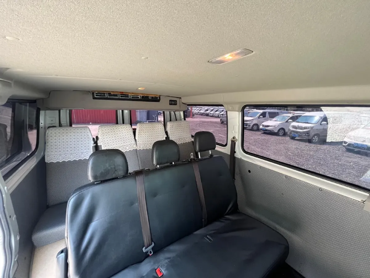 2021 MAXUS XinTu V80 2.0T 139HP L4 6MT,autocango,china used car exporter,china ev exporter,chinese used car exporter,chinese used ev exporter