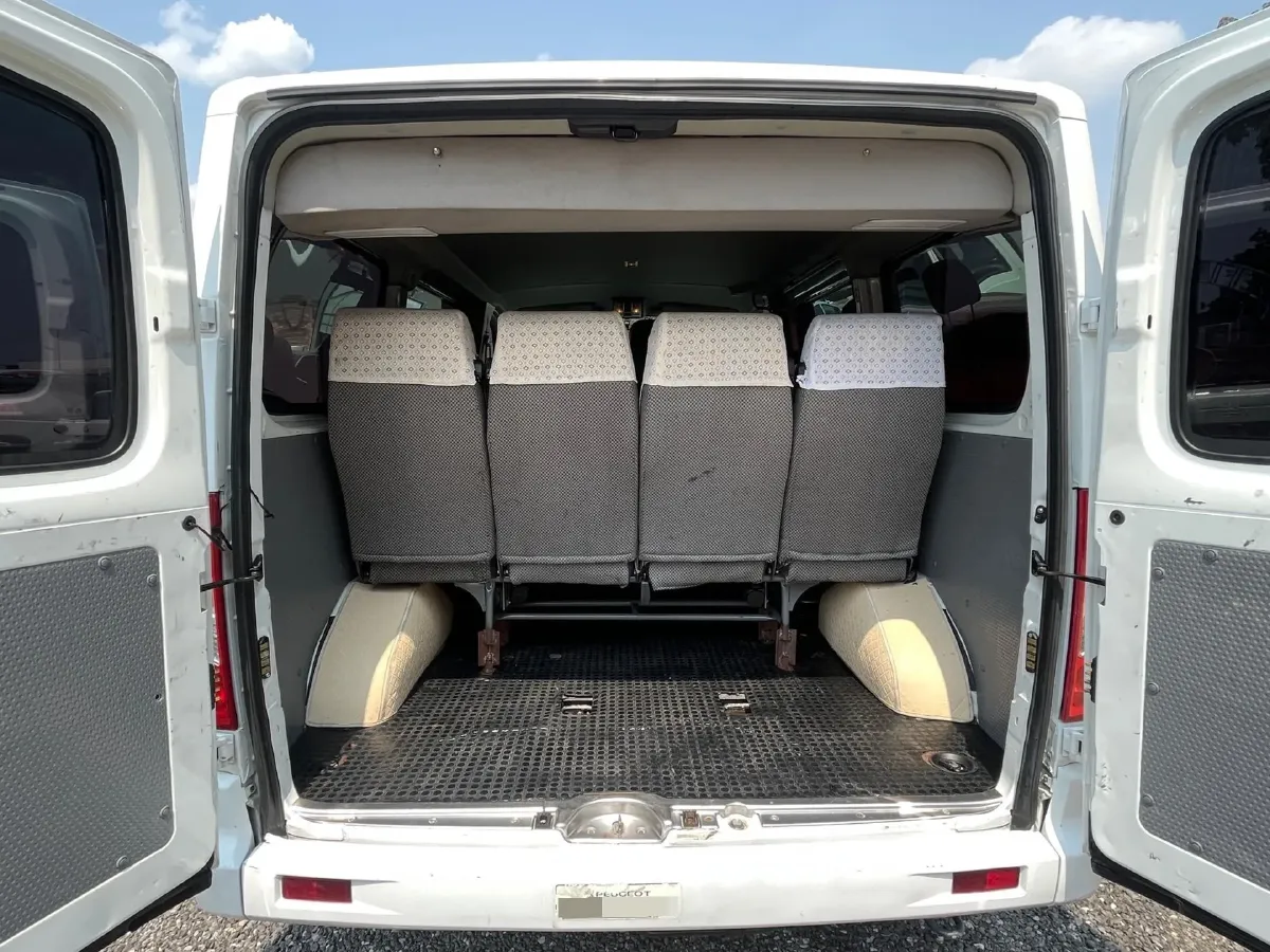 2021 MAXUS XinTu V80 2.0T 139HP L4 6MT,autocango,china used car exporter,china ev exporter,chinese used car exporter,chinese used ev exporter