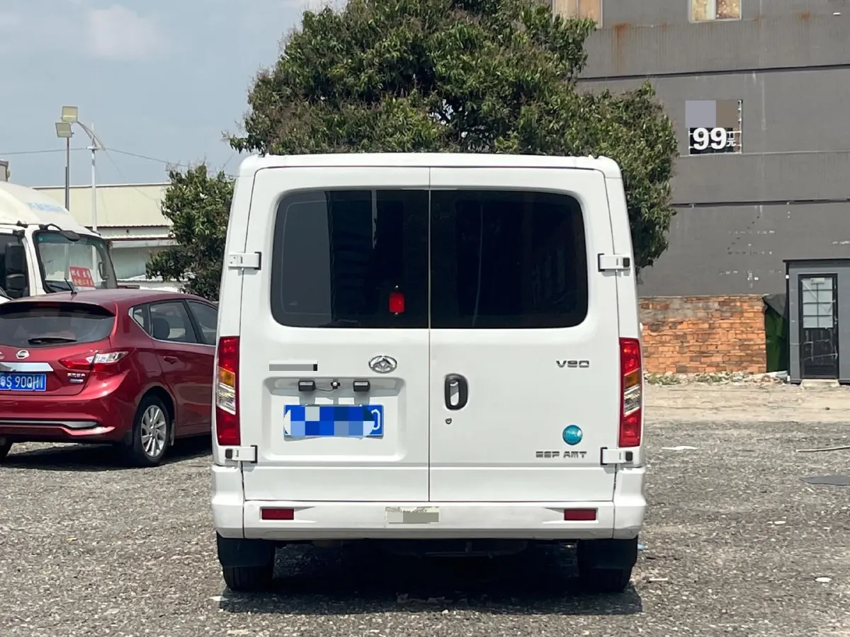 2021 MAXUS XinTu V80 2.0T 139HP L4 6MT,autocango,china used car exporter,china ev exporter,chinese used car exporter,chinese used ev exporter