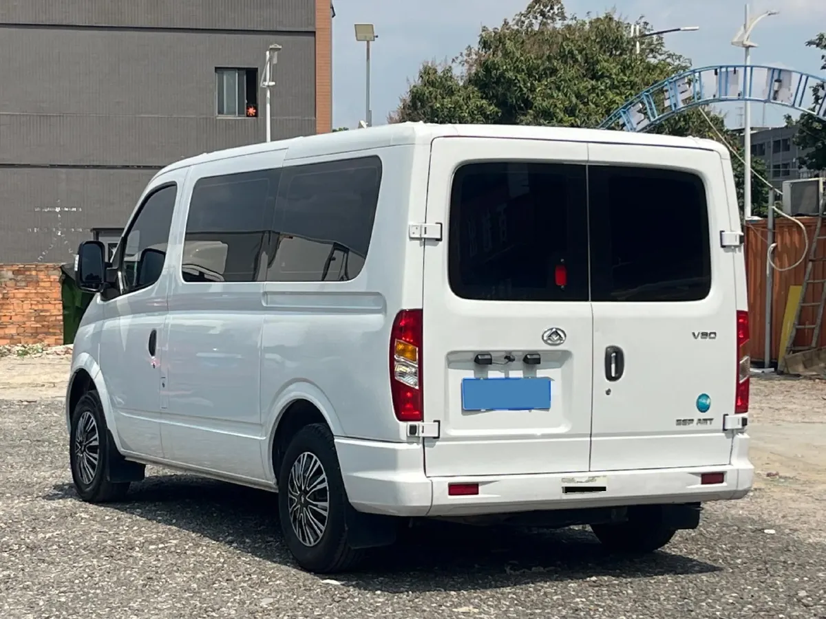 2021 MAXUS XinTu V80 2.0T 139HP L4 6MT,autocango,china used car exporter,china ev exporter,chinese used car exporter,chinese used ev exporter