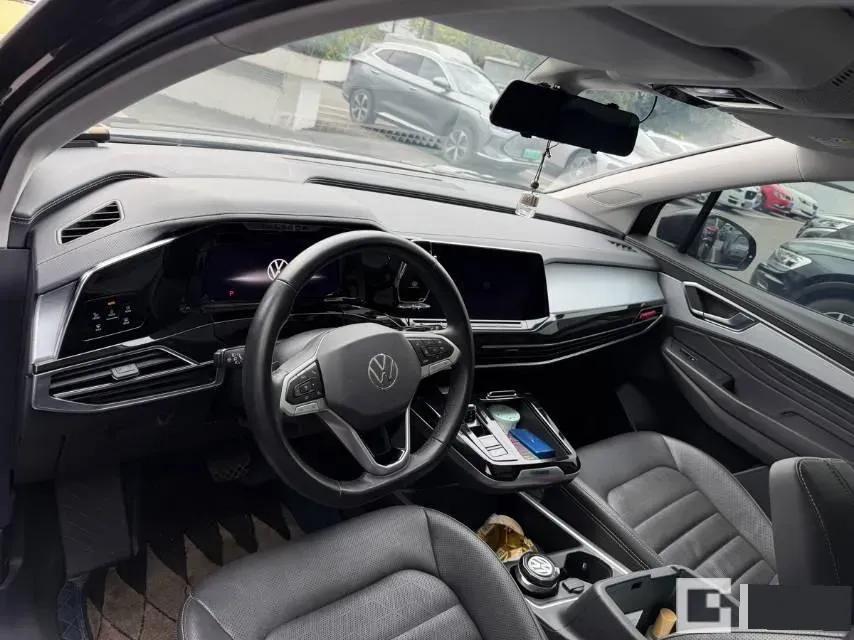 2022 Volkswagen Talagon 2.0T 220HP L4 7DCT,autocango,china used car exporter,china ev exporter,chinese used car exporter,chinese used ev exporter