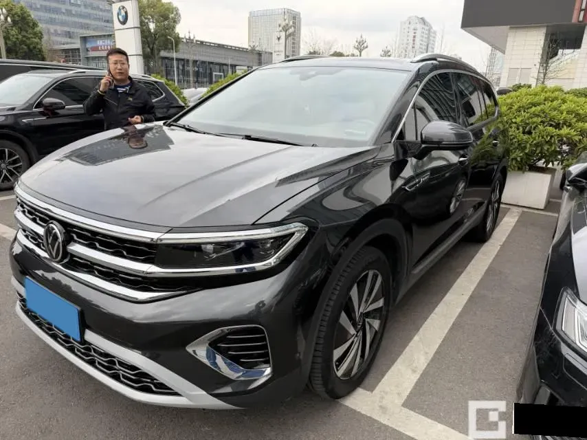 2022 Volkswagen Talagon 2.0T 220HP L4 7DCT,autocango,china used car exporter,china ev exporter,chinese used car exporter,chinese used ev exporter