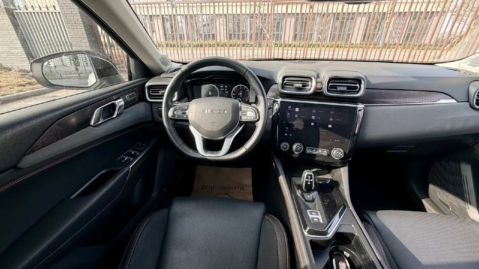 2018 Toyota C-HR 2.0L 171HP L4 CVT,autocango,china used car exporter,china ev exporter,chinese used car exporter,chinese used ev exporter