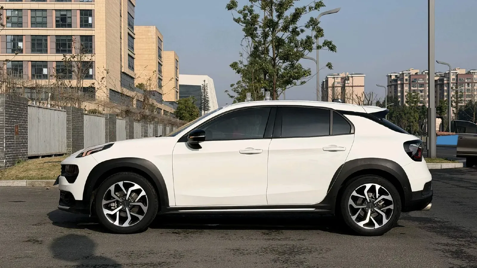 2018 Toyota C-HR 2.0L 171HP L4 CVT,autocango,china used car exporter,china ev exporter,chinese used car exporter,chinese used ev exporter