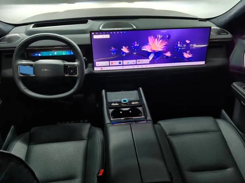 2025 LYNK&CO 900 2.0T 254HP L4 3DHT PHEV 50KWH,autocango,china used car exporter,china ev exporter,chinese used car exporter,chinese used ev exporter