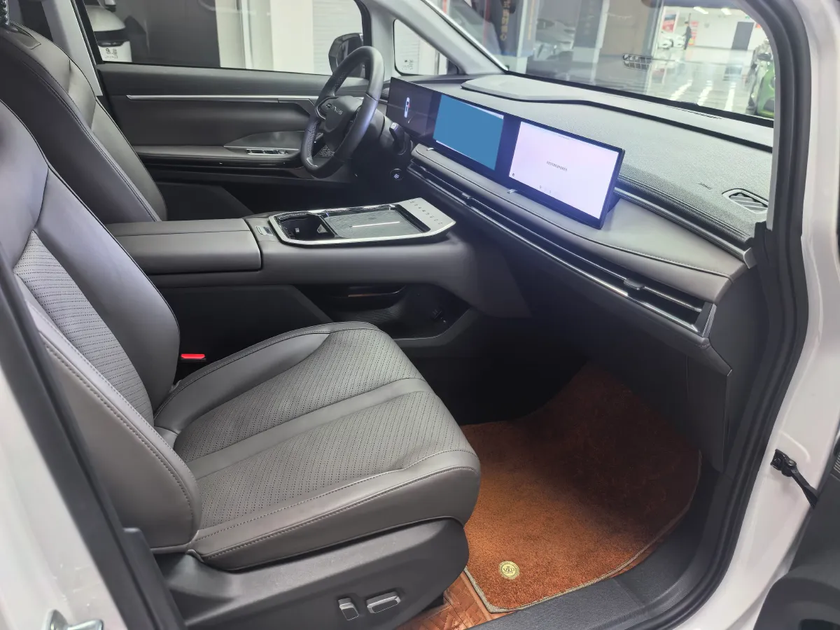 2024 MAXUS G70 2.0T 234HP L4 9AT,autocango,china used car exporter,china ev exporter,chinese used car exporter,chinese used ev exporter