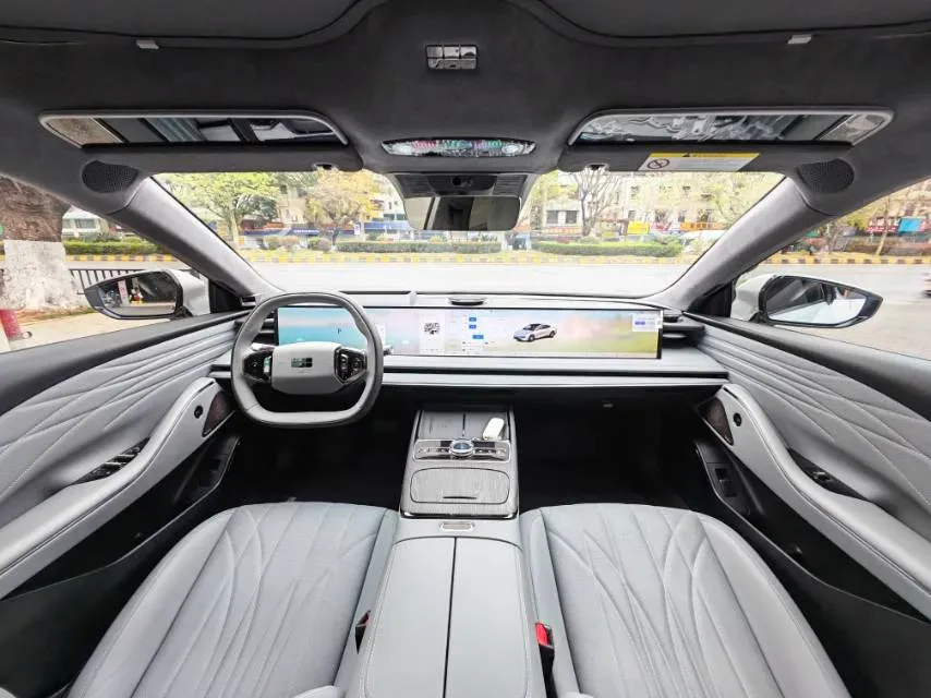 2025 MAXUS InterstellarX 2.5T 224HP L4 8AT,autocango,china used car exporter,china ev exporter,chinese used car exporter,chinese used ev exporter