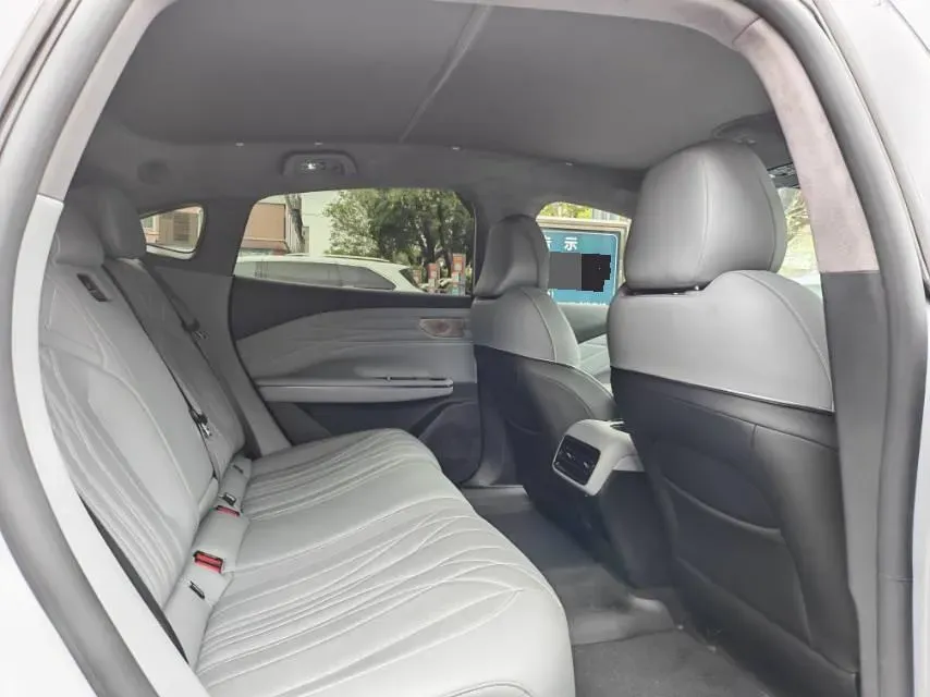 2025 MAXUS InterstellarX 2.5T 224HP L4 8AT,autocango,china used car exporter,china ev exporter,chinese used car exporter,chinese used ev exporter