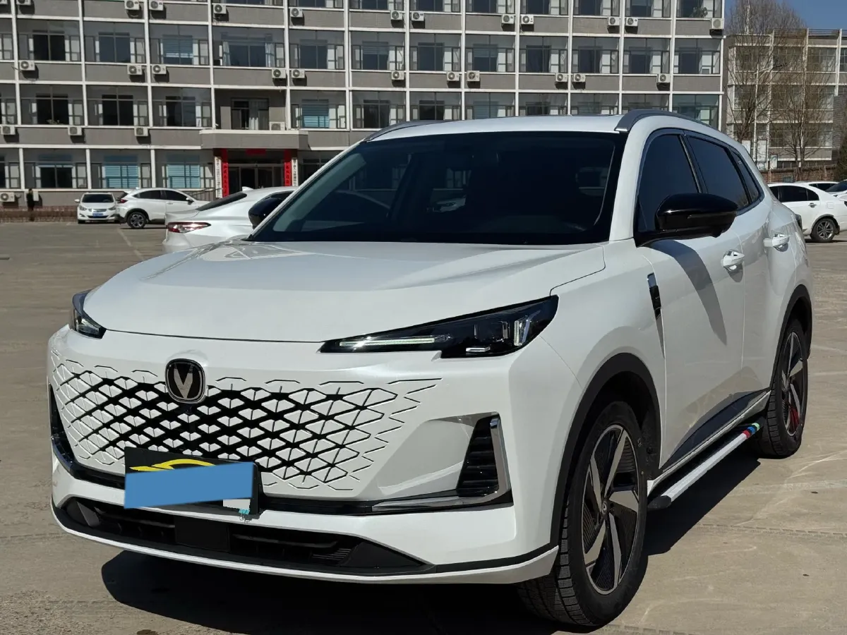 2025 ChangAn CS55 Plus 1.5T 192HP L4 7DCT,autocango,china used car exporter,china ev exporter,chinese used car exporter,chinese used ev exporter