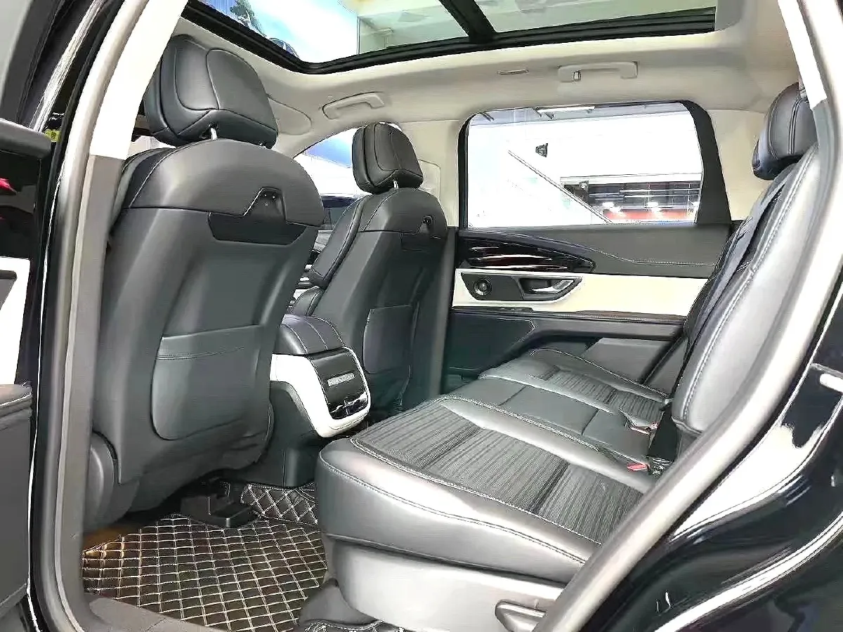 2023 Lincoln Nautilus 2.0T 261HP L4 8AT,autocango,china used car exporter,china ev exporter,chinese used car exporter,chinese used ev exporter