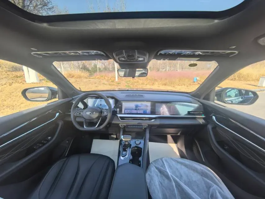 2024 Geely Monjaro 2.0T 218HP L4 7DCT,autocango,china used car exporter,china ev exporter,chinese used car exporter,chinese used ev exporter