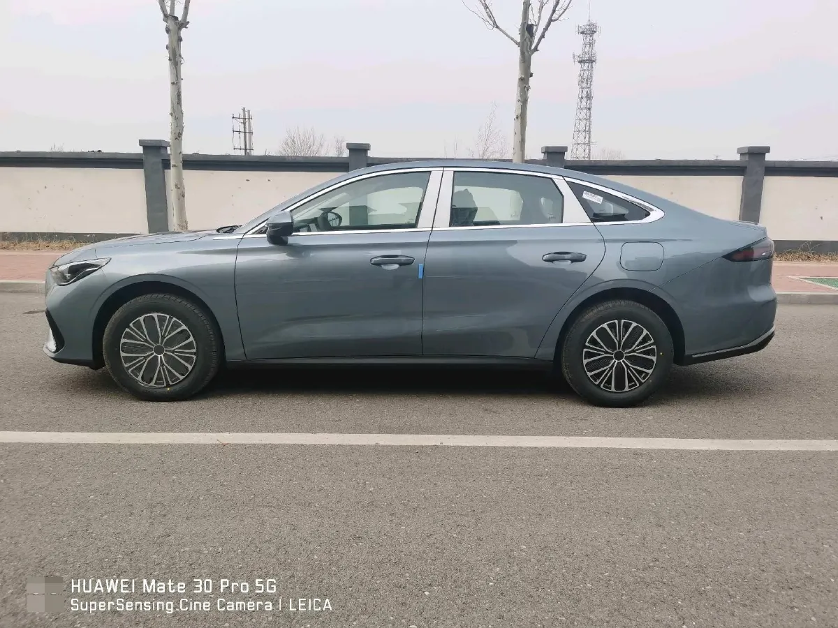 2025 Geely Galaxy L6 1.5L 112HP L4 1DHT PHEV 8.5KWH,autocango,china used car exporter,china ev exporter,chinese used car exporter,chinese used ev exporter