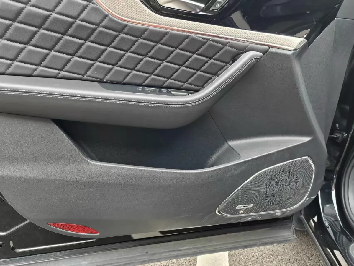 2019 HongQi HS5 2.0T 224HP L4 6AT,autocango,china used car exporter,china ev exporter,chinese used car exporter,chinese used ev exporter