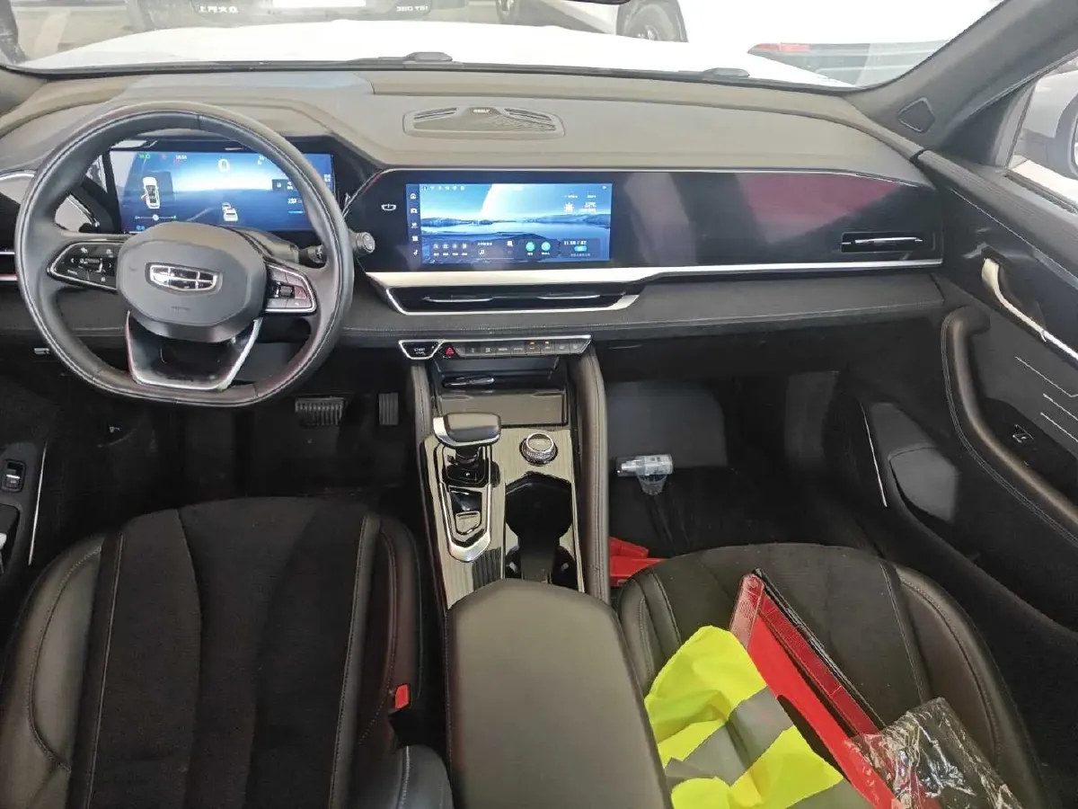 2022 Citroen C5 X 1.6T 175HP L4 8AT,autocango,china used car exporter,china ev exporter,chinese used car exporter,chinese used ev exporter